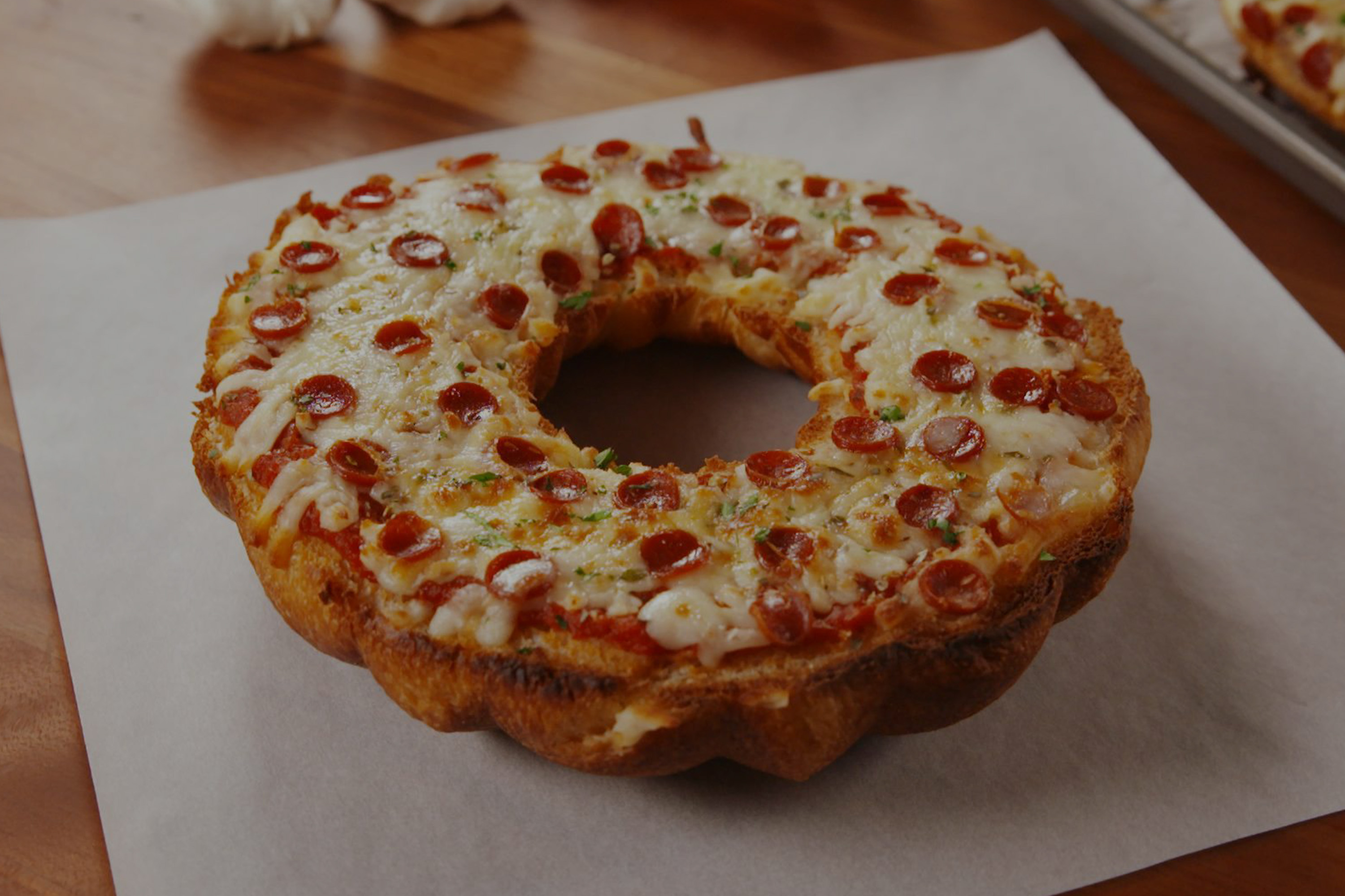 Pizza Bagel's Paradox Example (Pizza or Donut?)